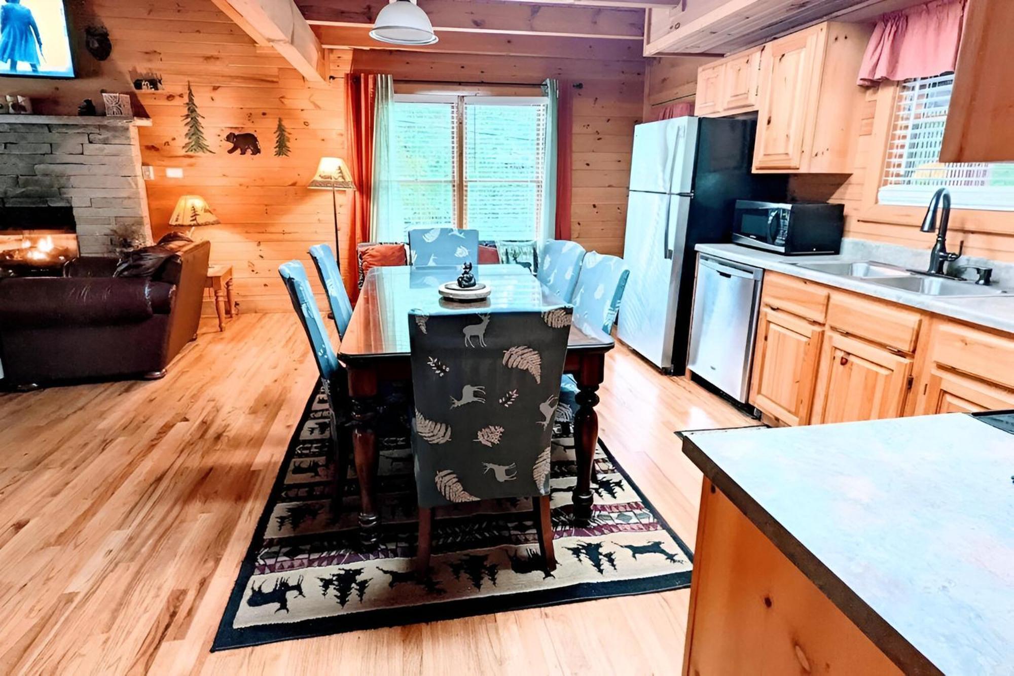 Prime Mountain Cabin - Near Galinburg Downtown Gatlinburg Ngoại thất bức ảnh