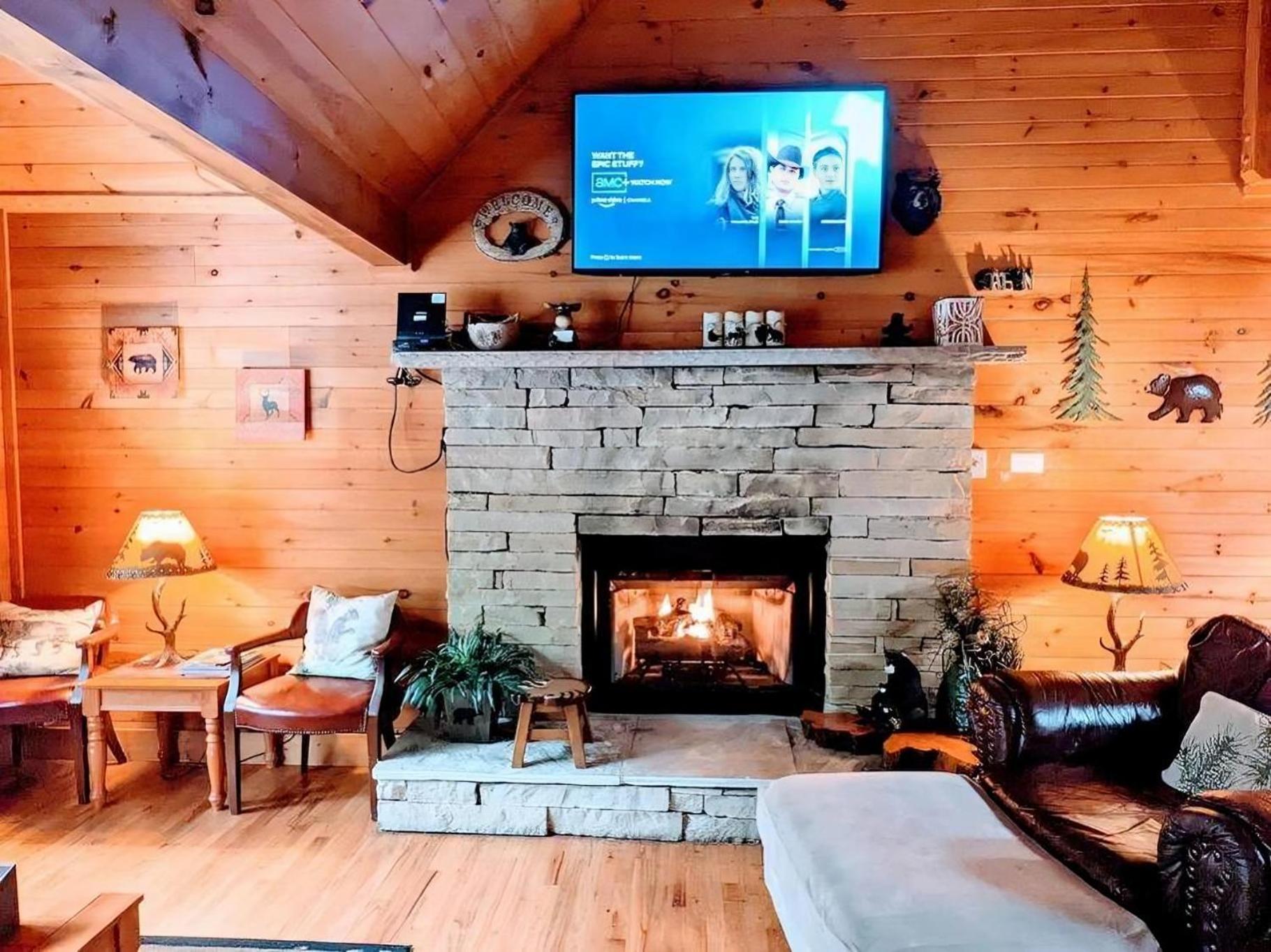 Prime Mountain Cabin - Near Galinburg Downtown Gatlinburg Ngoại thất bức ảnh
