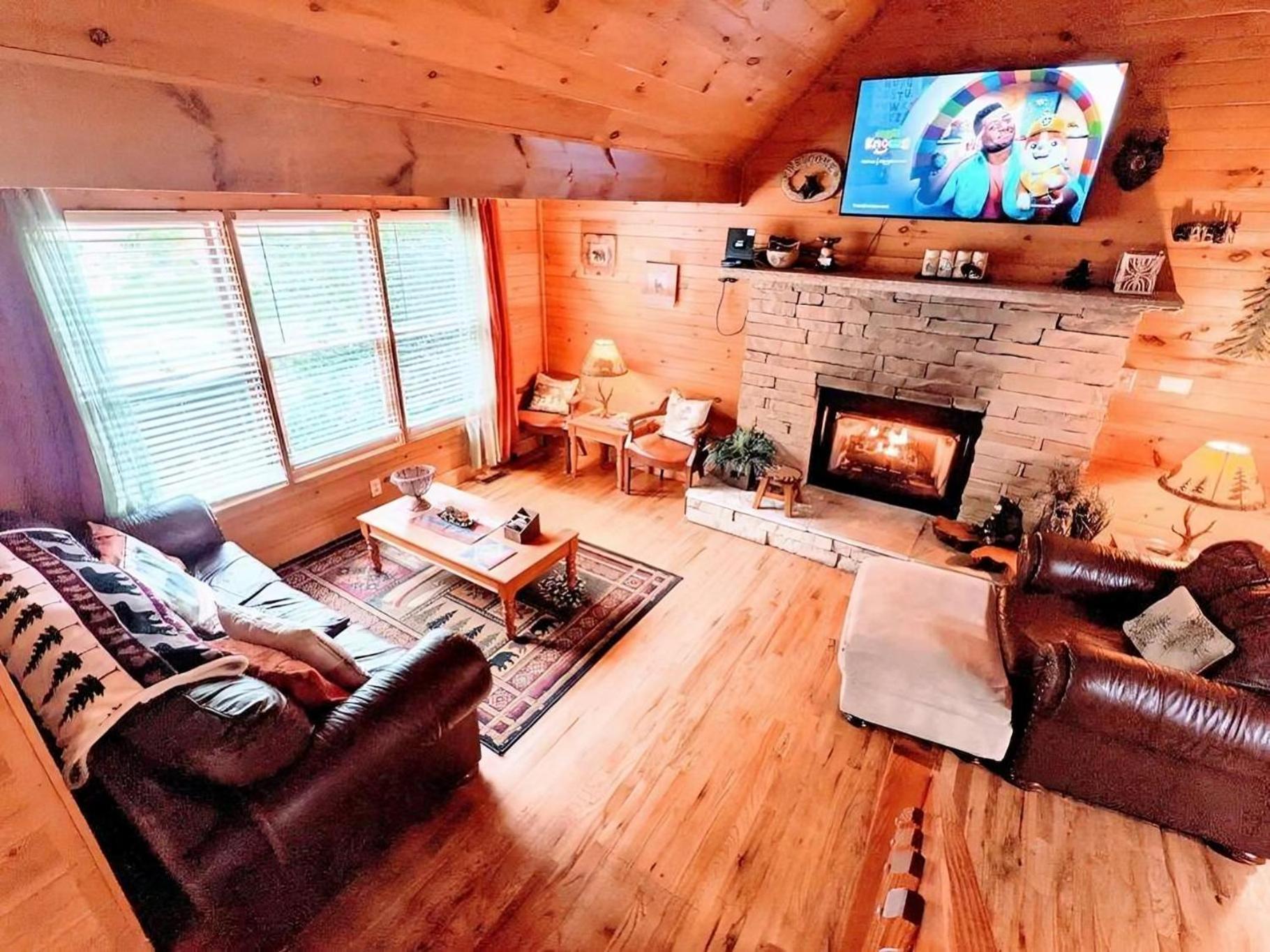 Prime Mountain Cabin - Near Galinburg Downtown Gatlinburg Ngoại thất bức ảnh